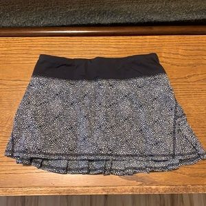 Lululemon Skirt Black and White